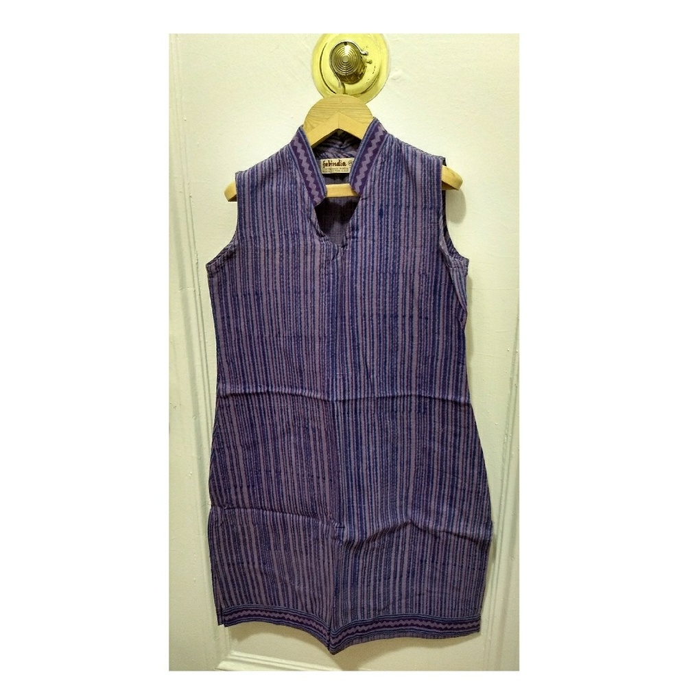 Vibrant purple printed tunic with collar